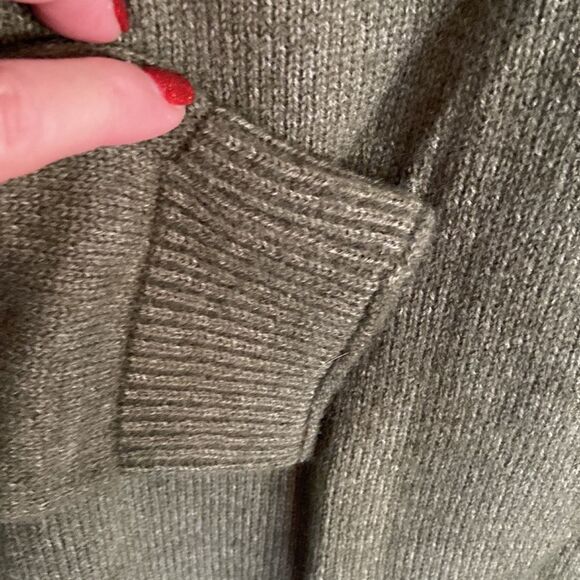 Sweater Small size NWT - Picture 7 of 12